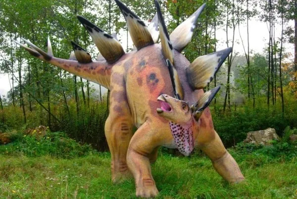Stegosaurus 01